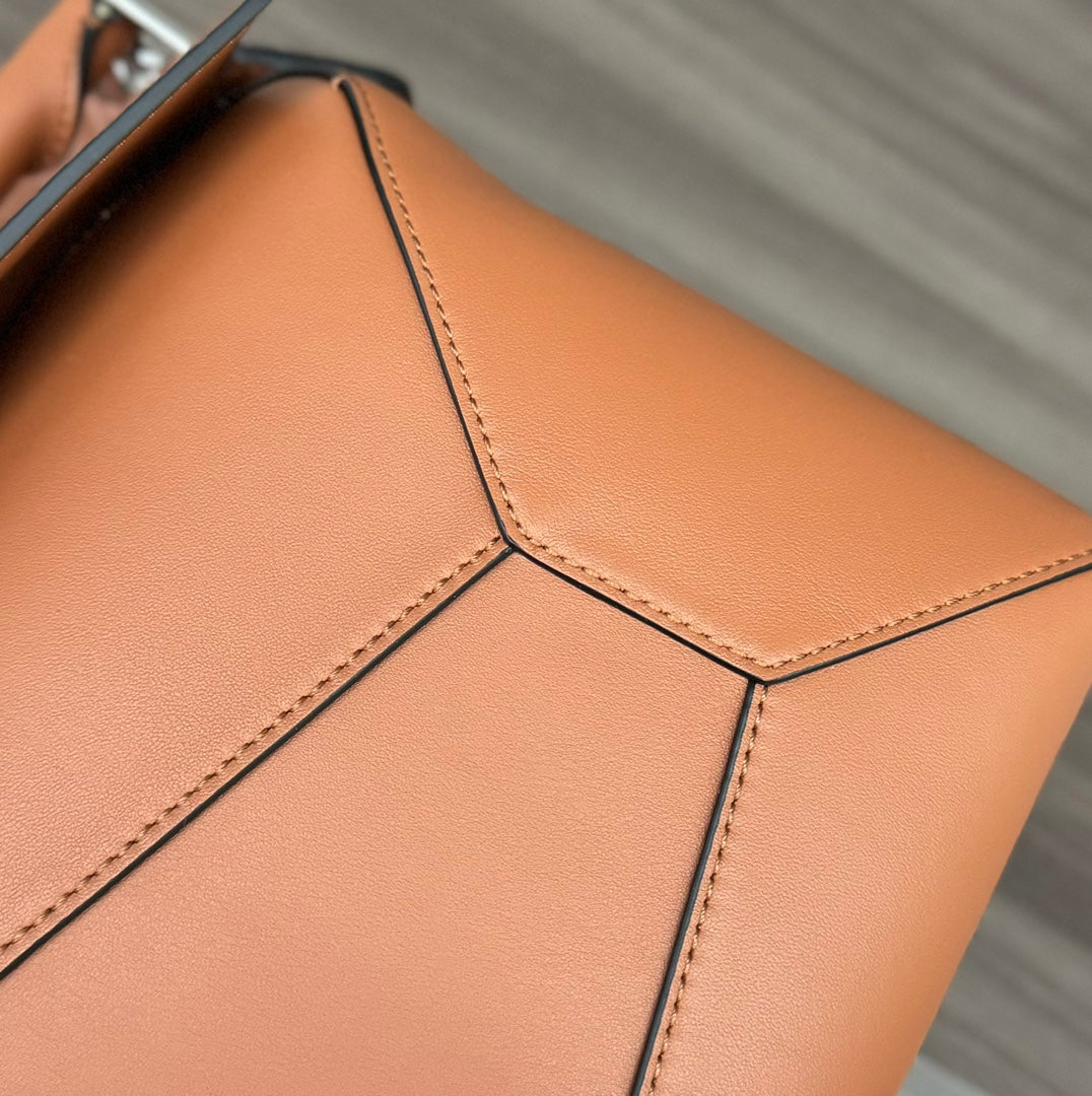 LOE PUZZLE 33 BAG IN BRONZE BROWN CALFSKIN mysite