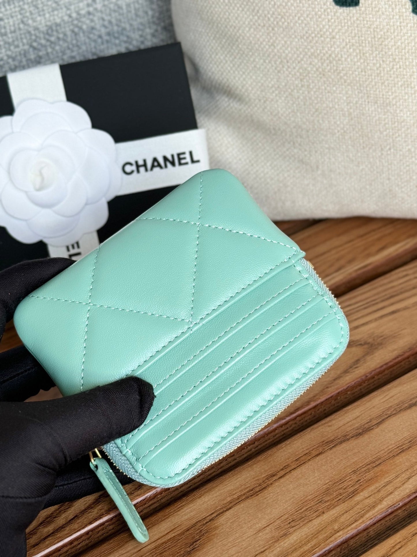 cc 19 zipped coin purse 11cm turquoise blue lambskin gold hardware mysite