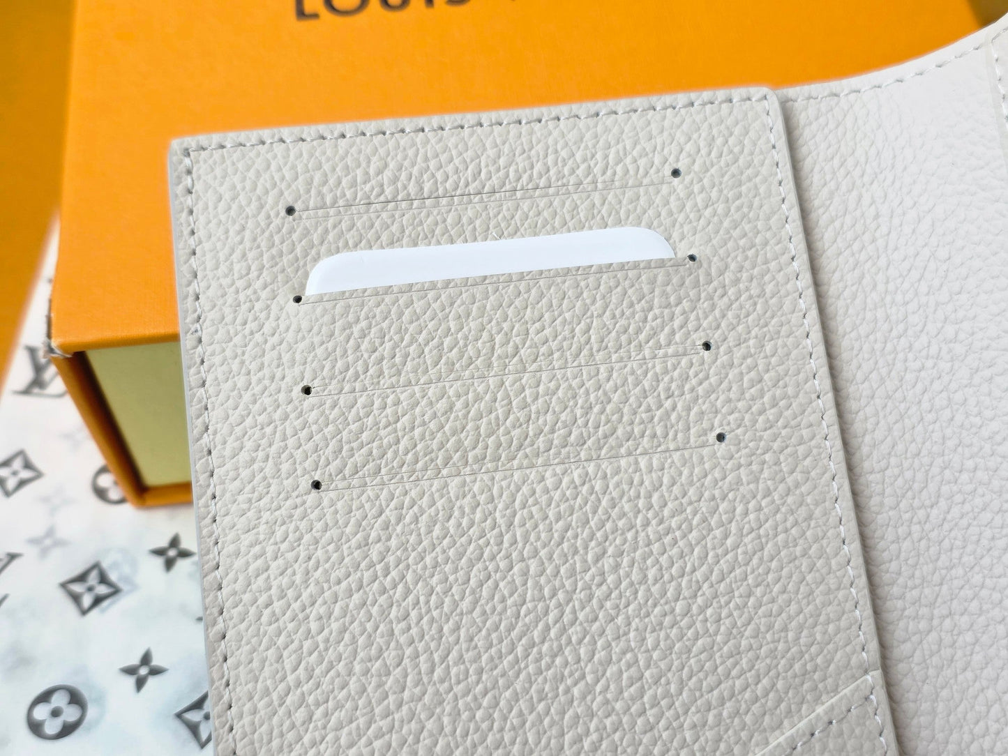 LV M25917 Passport Cover Dream Beige Embossed Grained Cowhide mysite