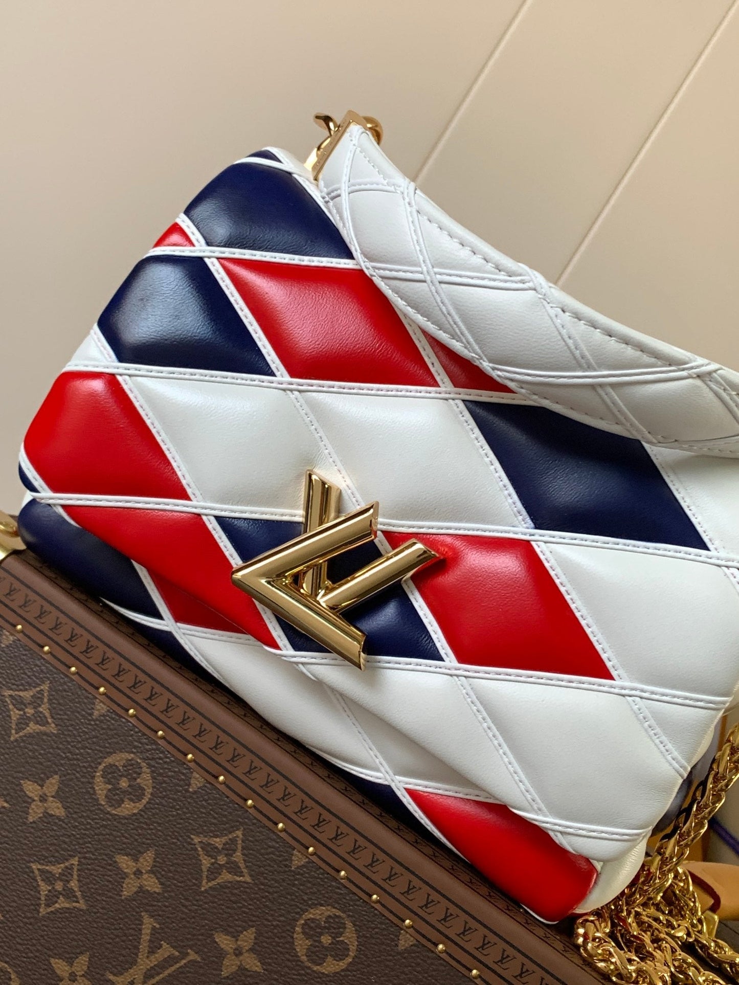 LV GO-14 MM 23cm Black White Red Lambskin GHW mysite