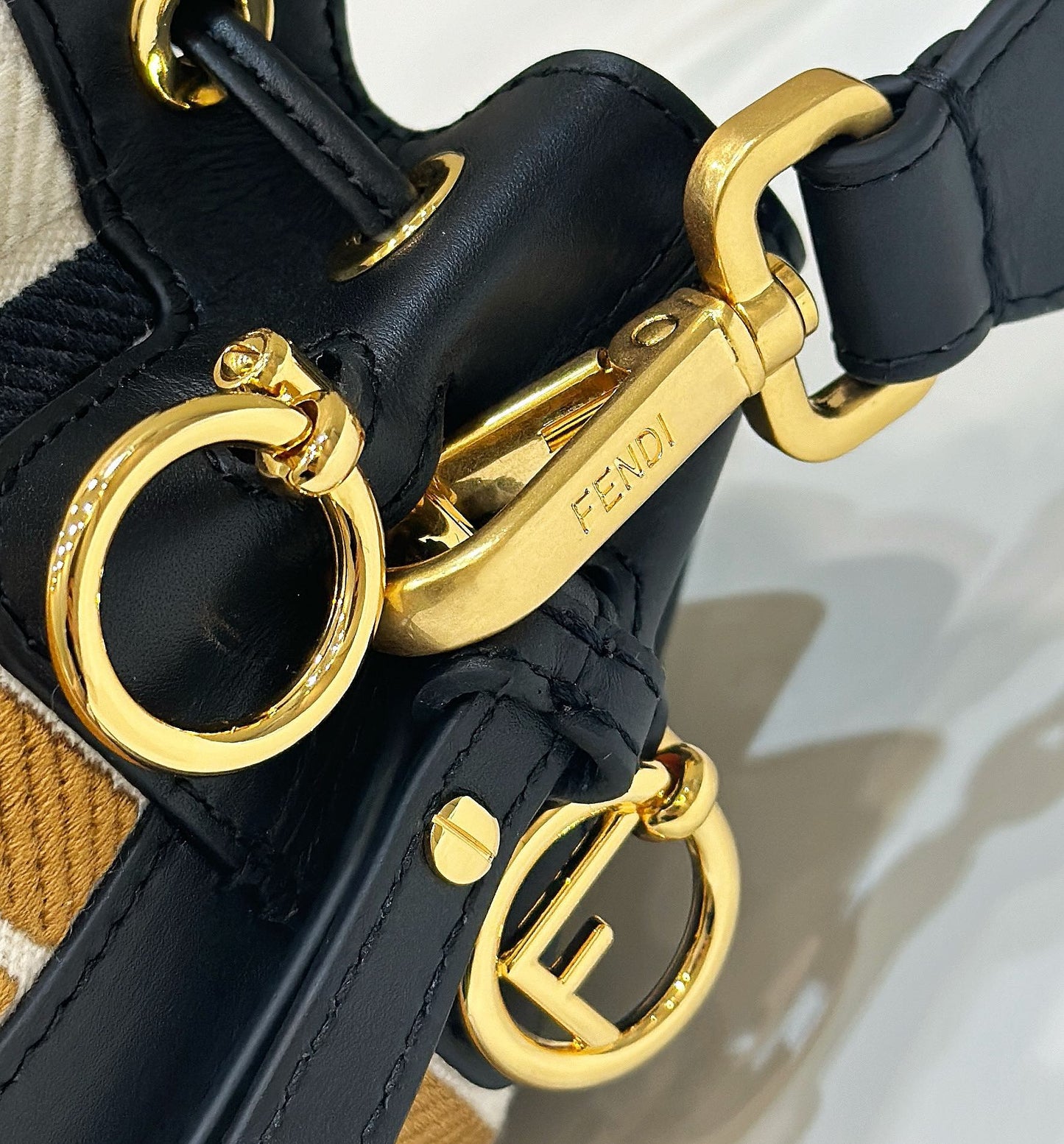 MON TRESOR 18 IN MULTICOLOR CANVAS WITH FF MOTIF EMBROIDERED mysite