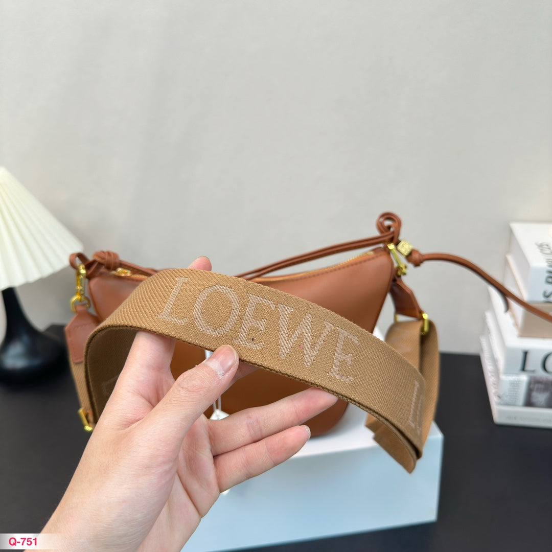 LOE MINI 27 HAMMOCK HOBO BAG IN TAN CLASSIC CALFSKIN mysite