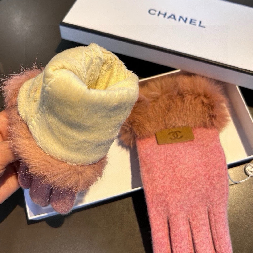 GLOVES IN FLAMINGO PINK WOOL AND RABBIT FUR 420534 mysite