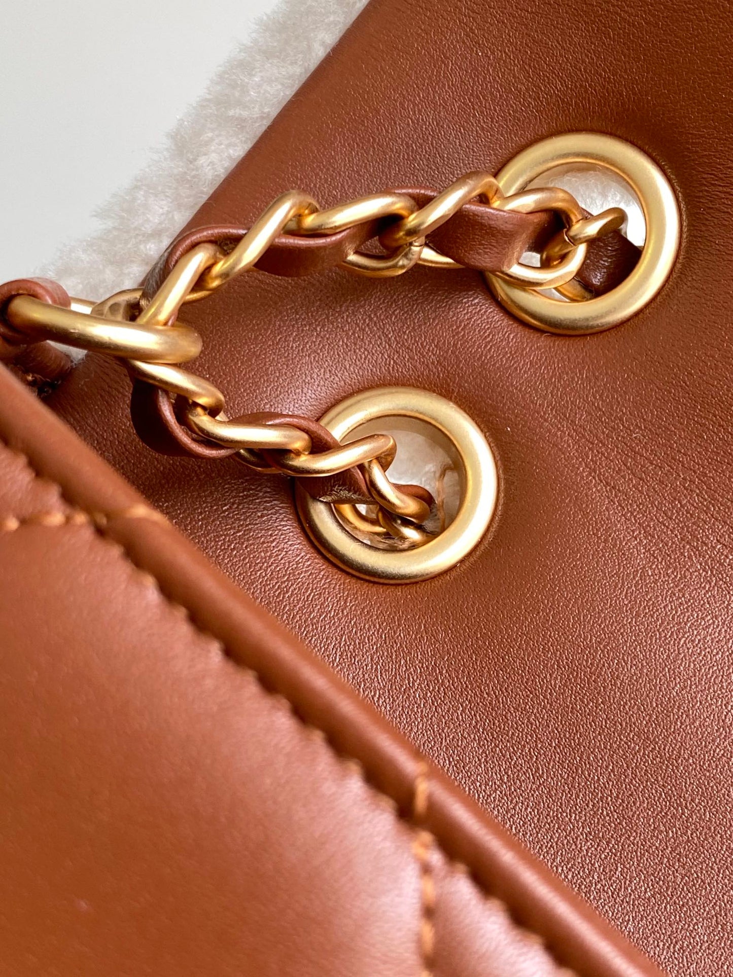 Flap Bag Small 23cm White Brown Sherling Lambskin Gold Hardware mysite