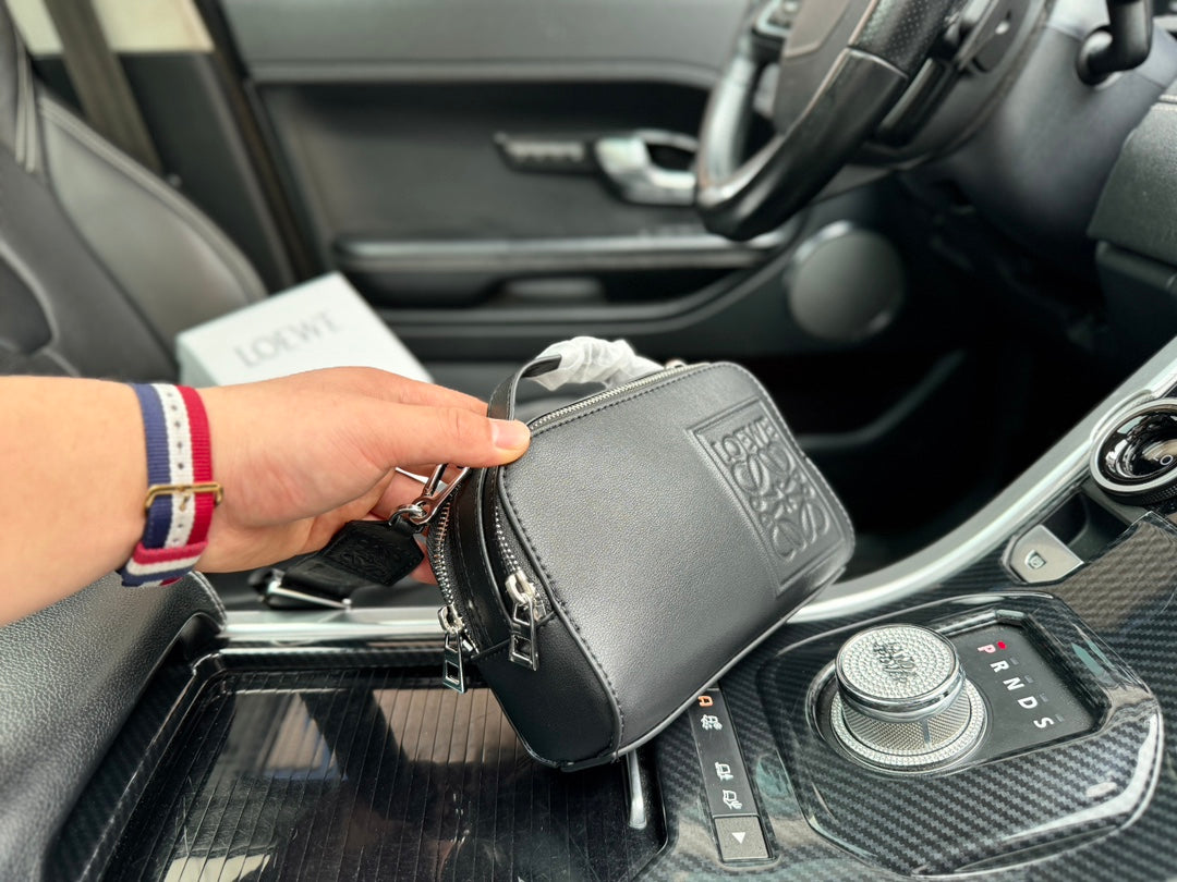 LOE MINI 18 CAMERA CROSS BODY BAG IN BLACK CALFSKIN mysite