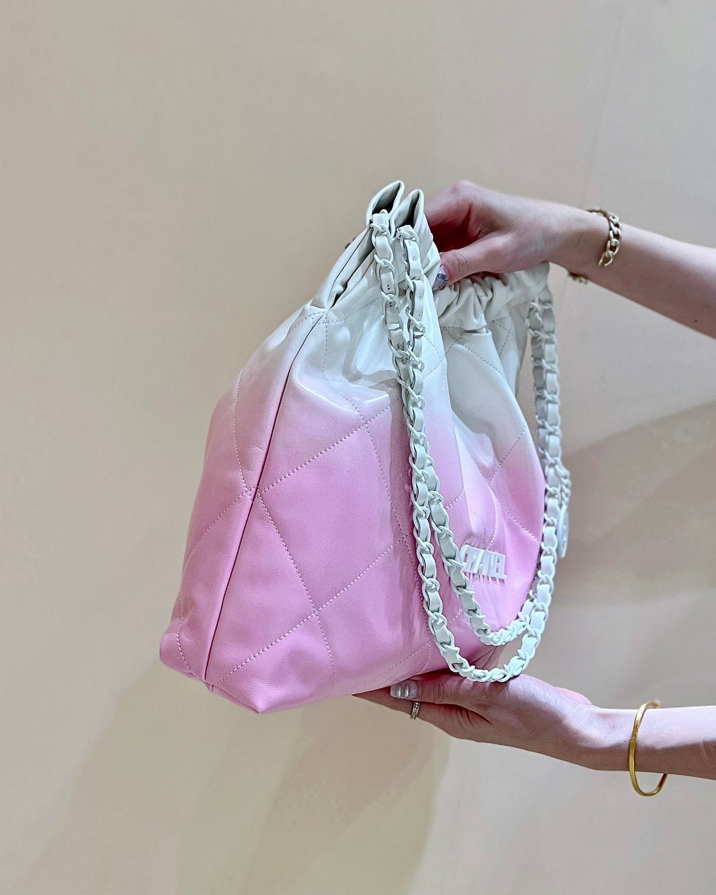 cc22 hobo bag pink white lambskin silver hardware mysite