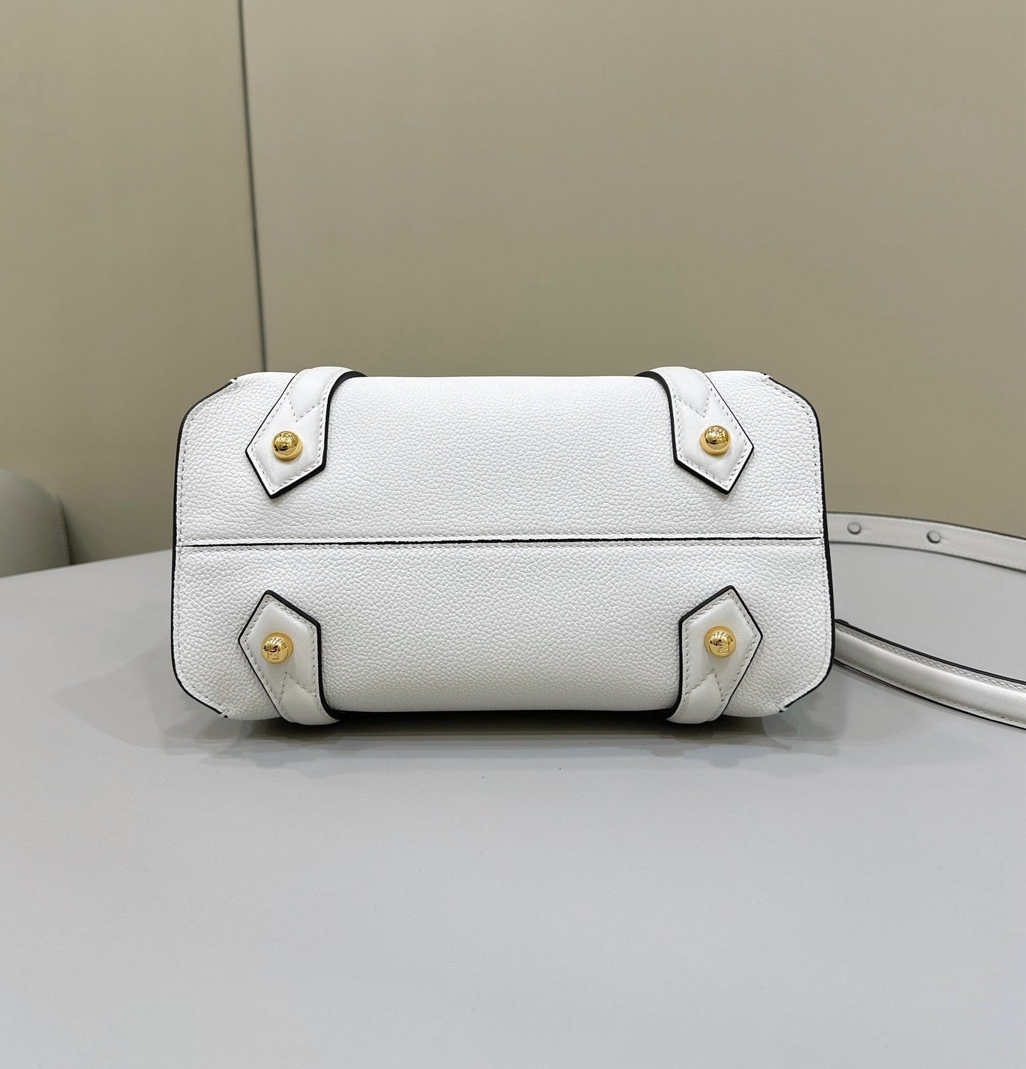 FENDI 27 BAG IN WHITE CALFSKIN WITH GOLD HARDWARE mysite