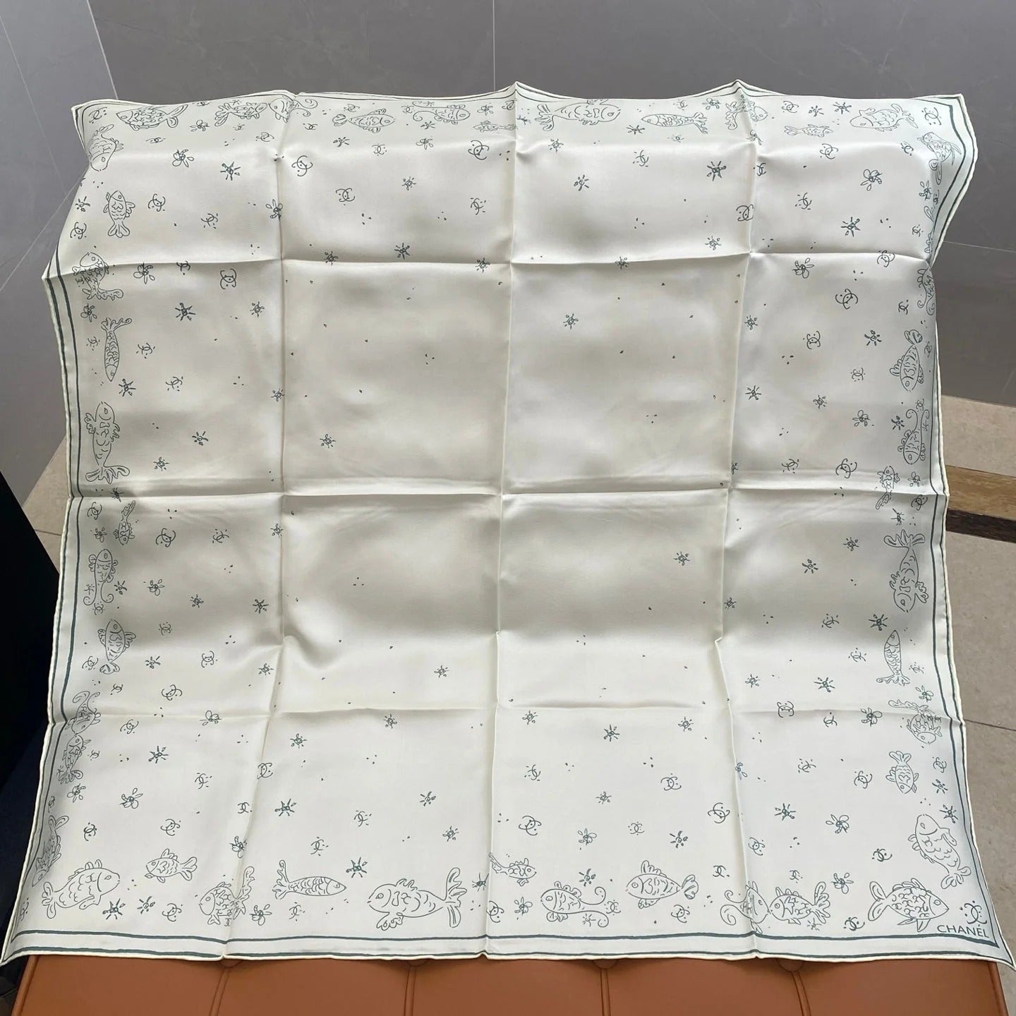 CHANEL 25S SCARF 90 IN SILK 703706 mysite