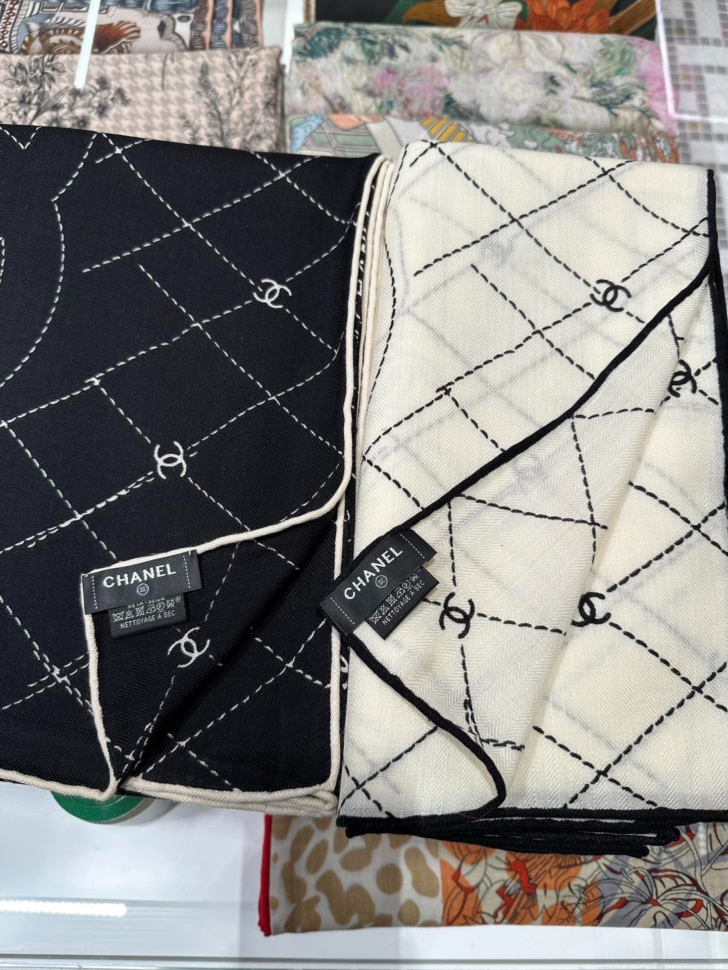 CHANEL 25S SCARF 140 IN SILK WOOL 726479 mysite