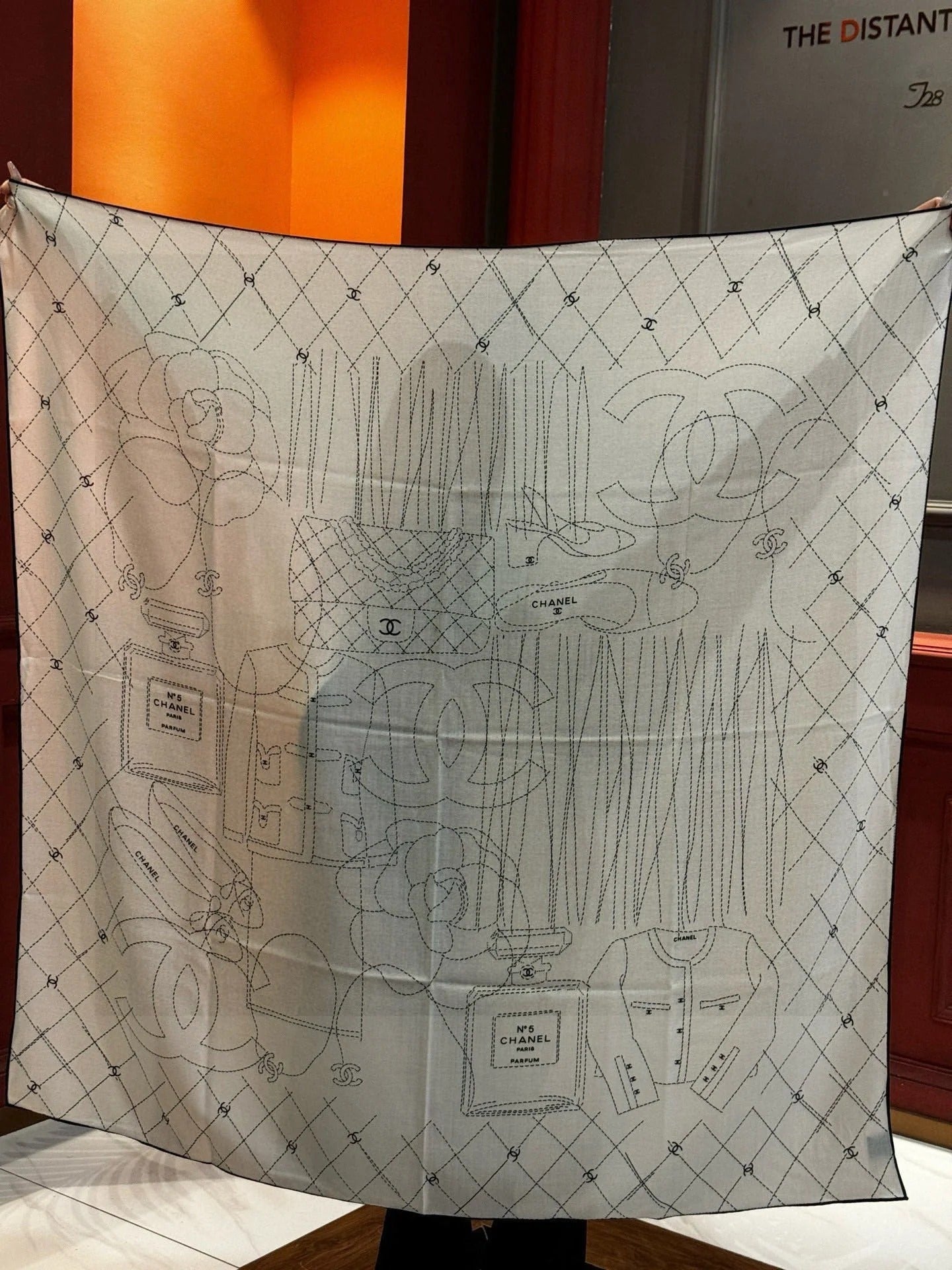 CHANEL 25S SCARF 140 IN SILK 735801 mysite