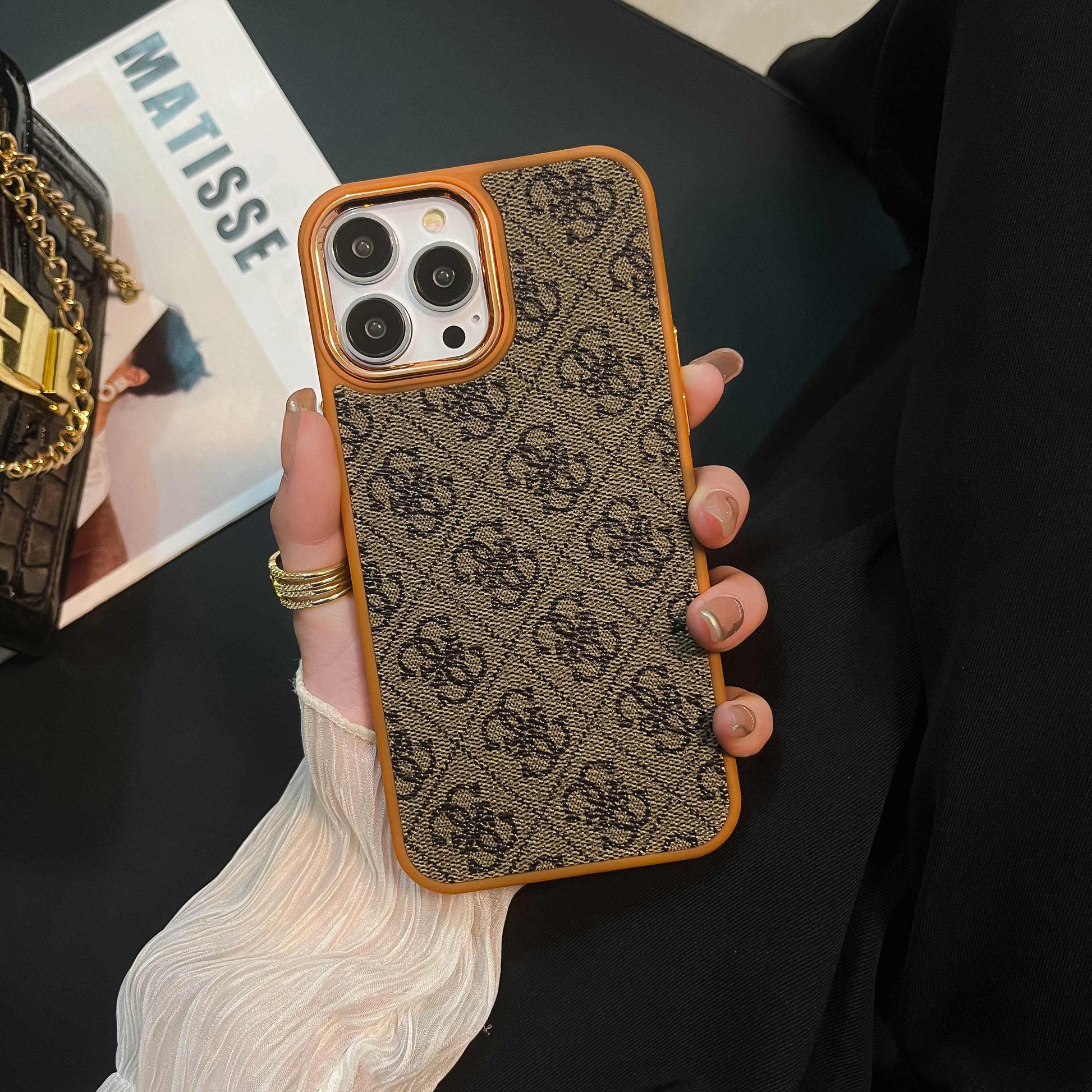 Yellow Guess iPhone Case-MD231025 mysite