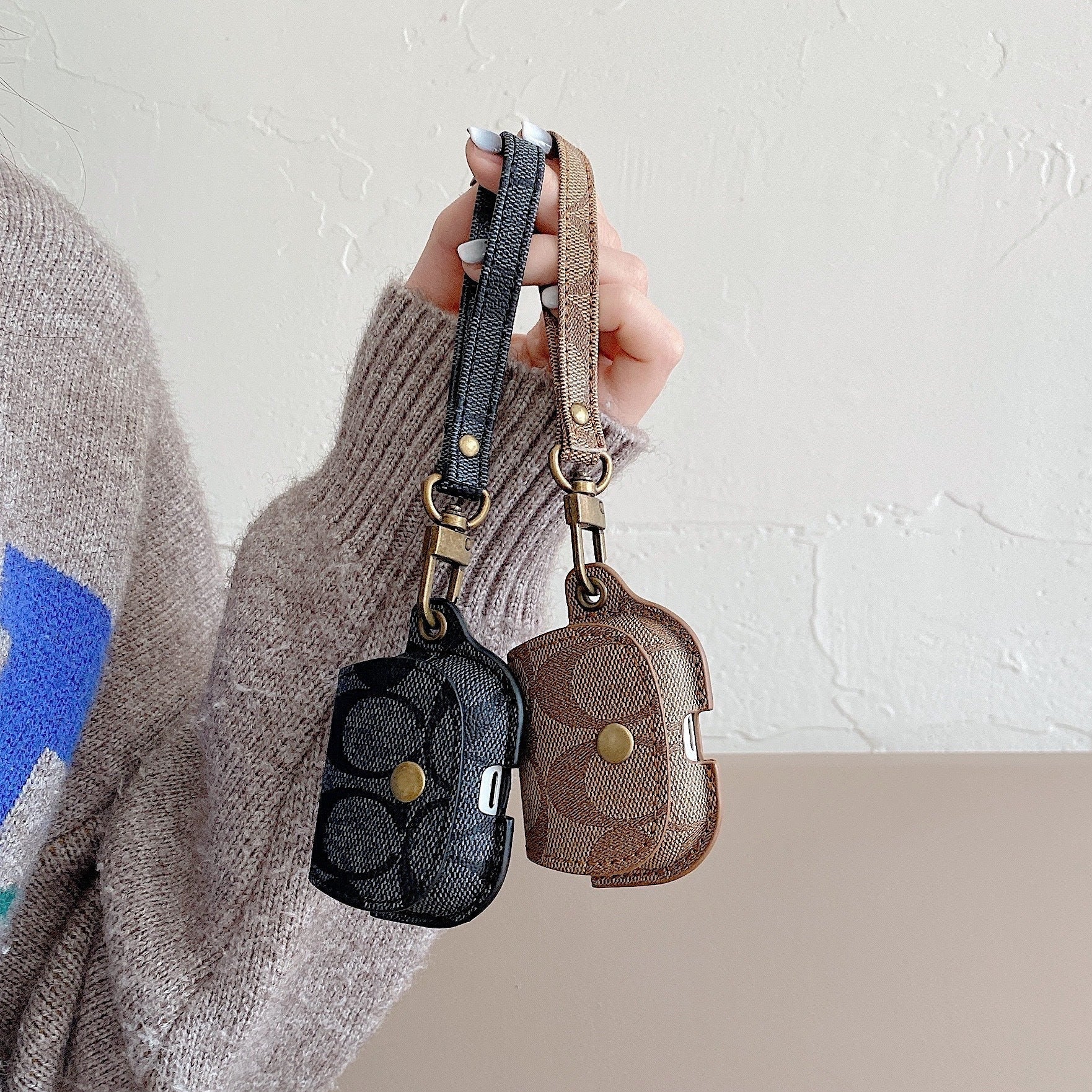 Leather Coach AirPods Case Black-CC231215 mysite