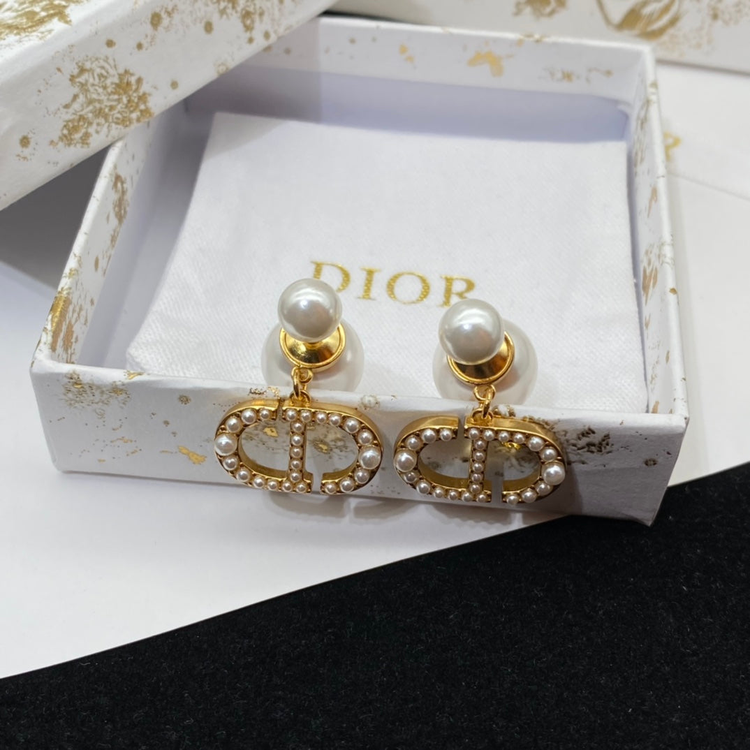 Simple Irregular Pearl Earrings mysite