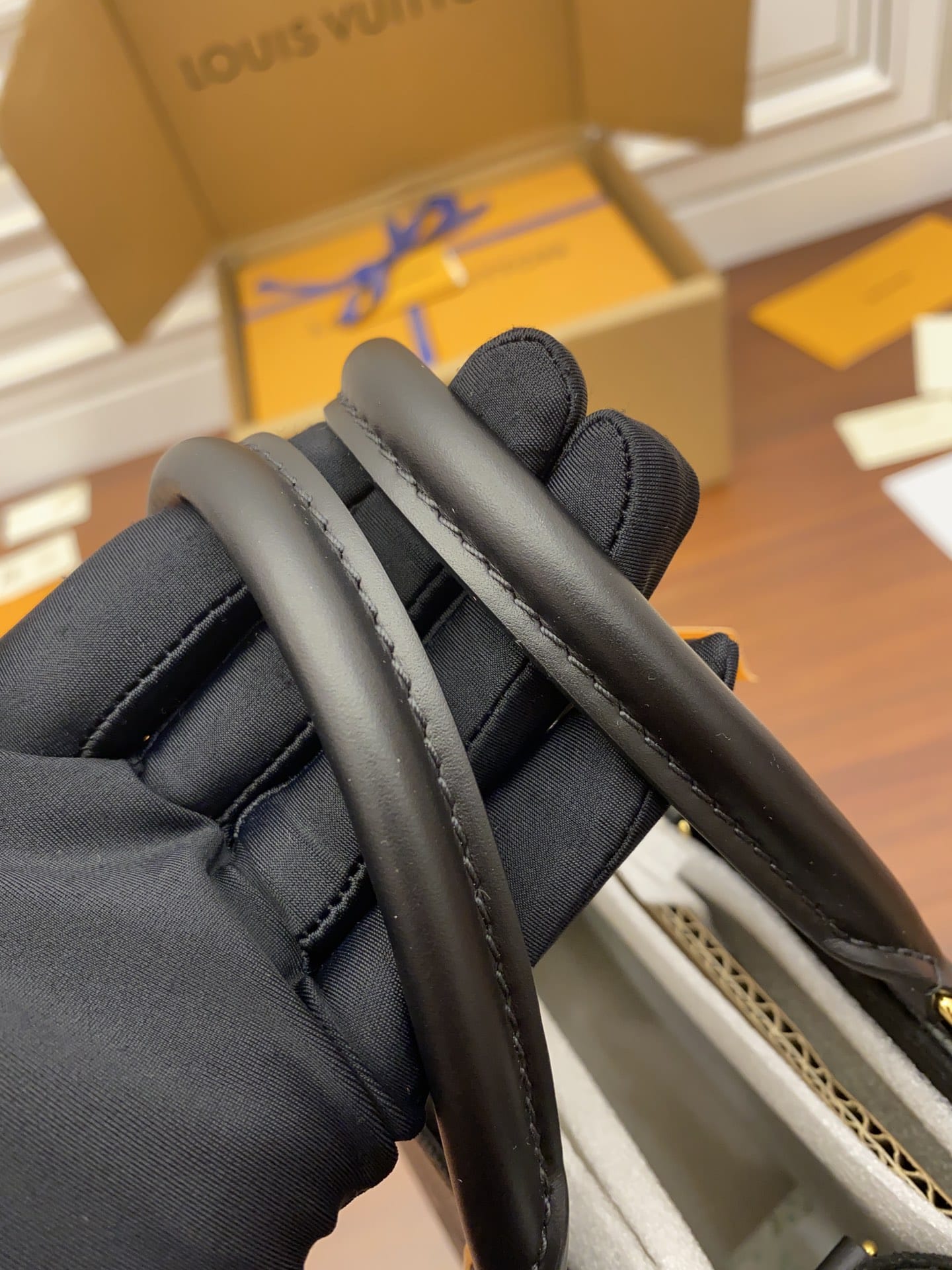 Louis Vuitton LV OnTheGo PM Handbag mysite