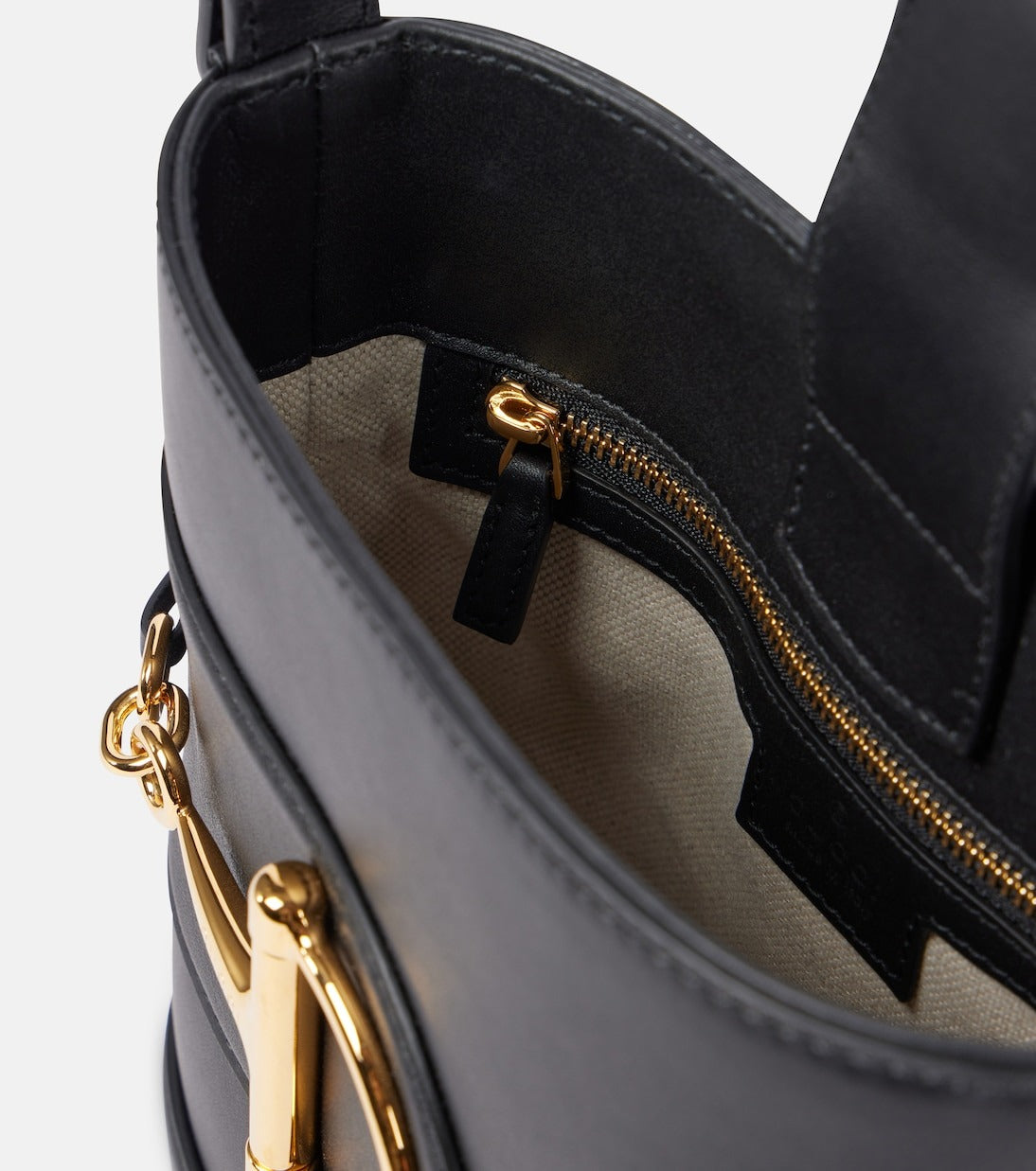 GUCCI small horsebit embellished leather bucket bag mysite