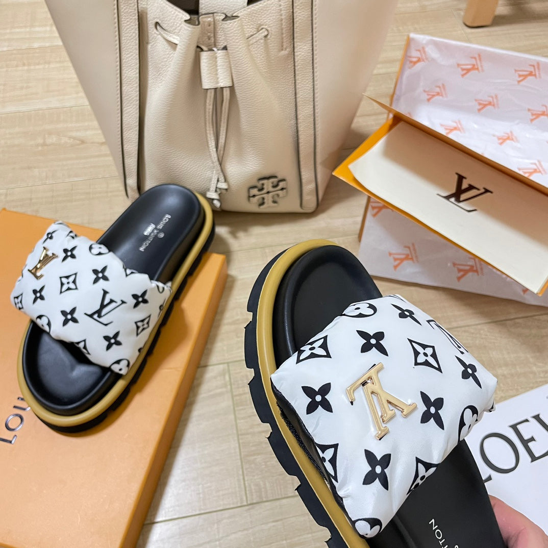 Letter Buckle Velcro Slippers mysite