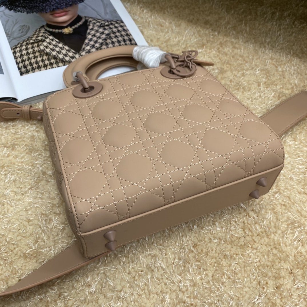 LADY MY ABC BAG 20CM BEIGE CANNAGE LAMBSKIN mysite