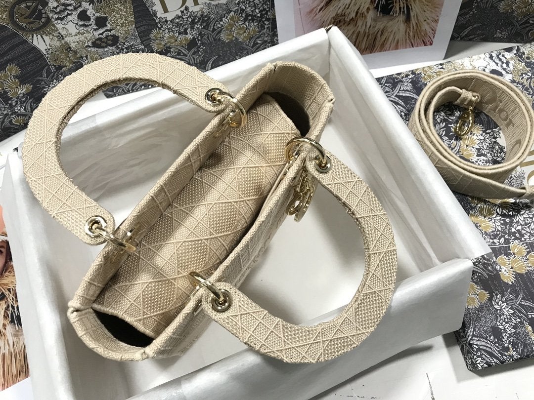 MEDIUM LADY D-LITE BEIGE CANNAGE EMBROIDERY mysite