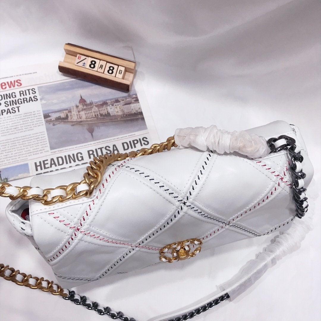 19 FLAP BAG 30CM WHITE QUILTED mysite