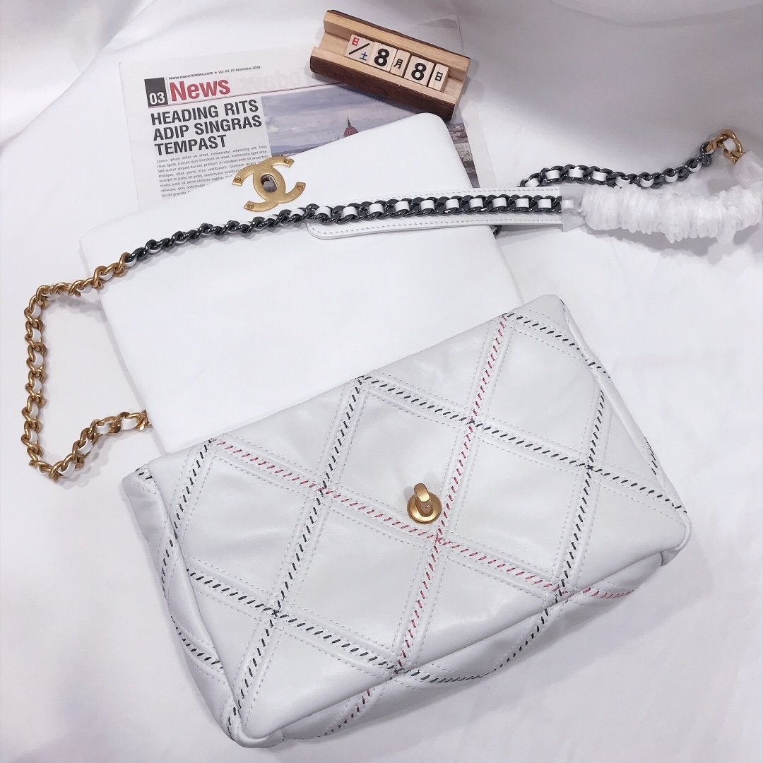 19 FLAP BAG 30CM WHITE QUILTED mysite