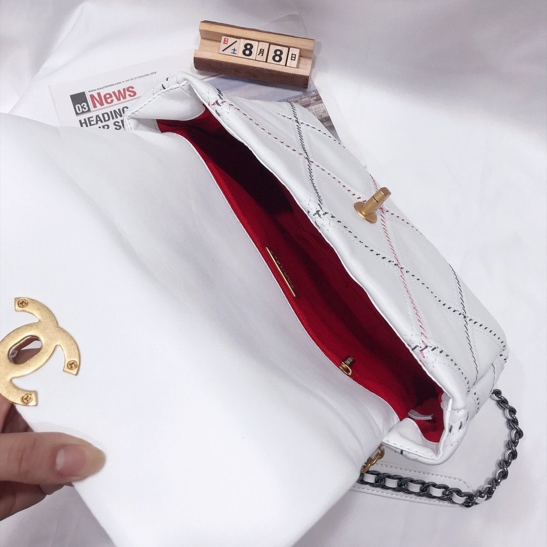 19 FLAP BAG 30CM WHITE QUILTED mysite