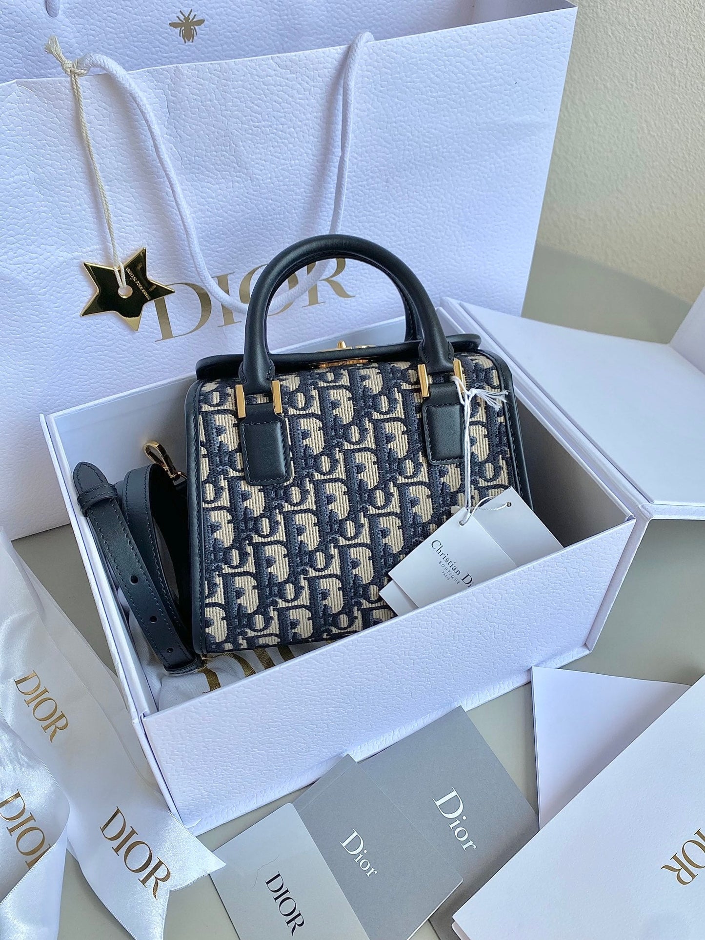 SMALL BOSTON 22 BLUE OBLIQUE EMBROIDERY mysite