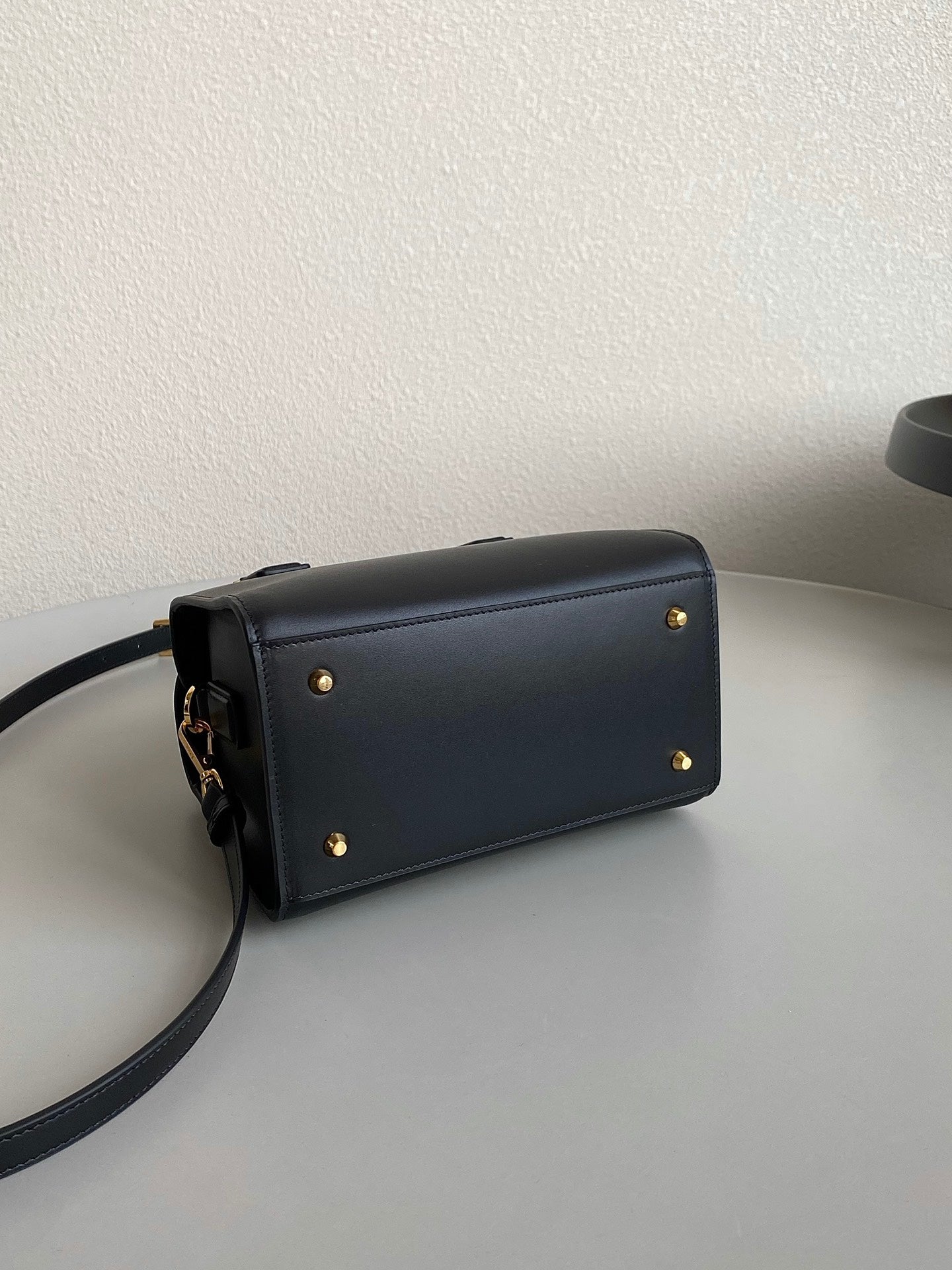 SMALL BOSTON 22 BLACK BOX CALFSKIN mysite