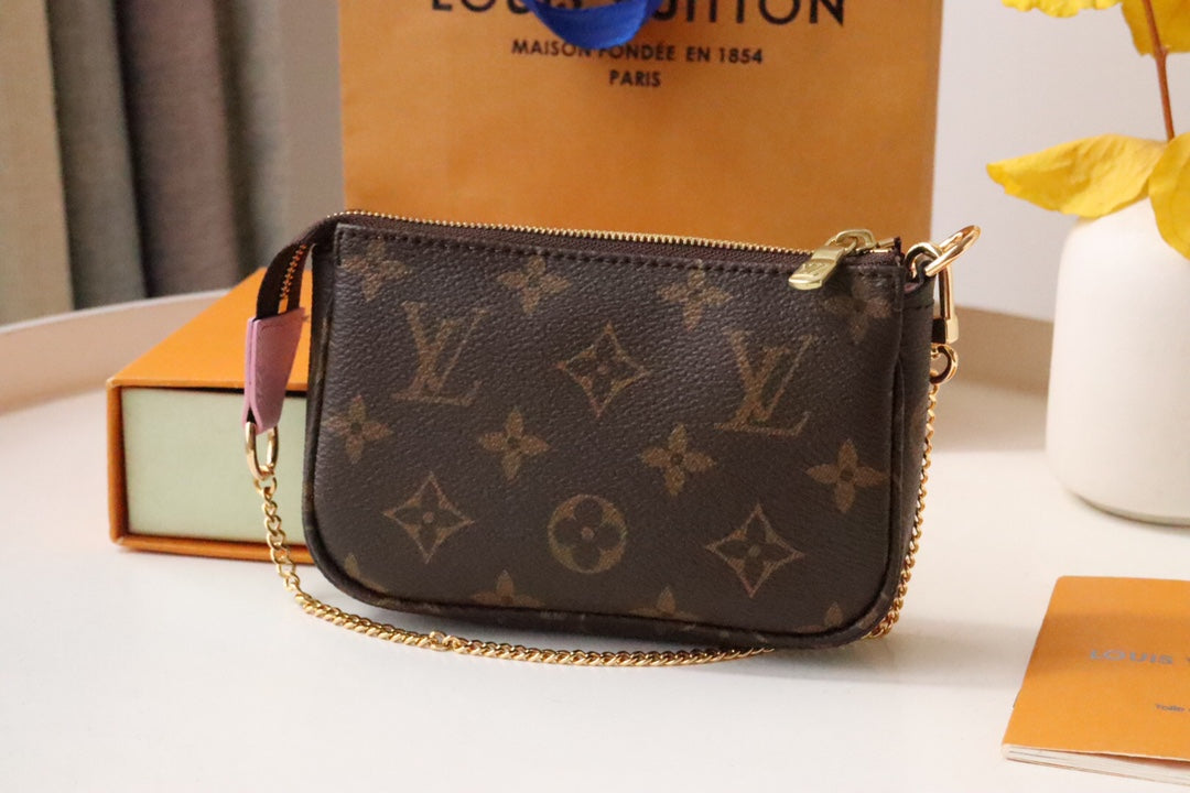 MINI POCHETTE ACCESSOIRES 15.5 MONOGRAM CANVAS mysite