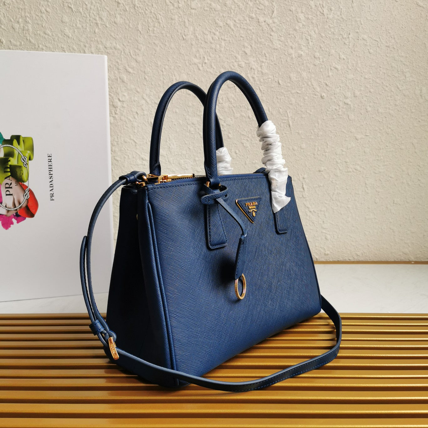 MEDIUM GALLERIA 28 BLUE SAFFIANO LEATHER mysite