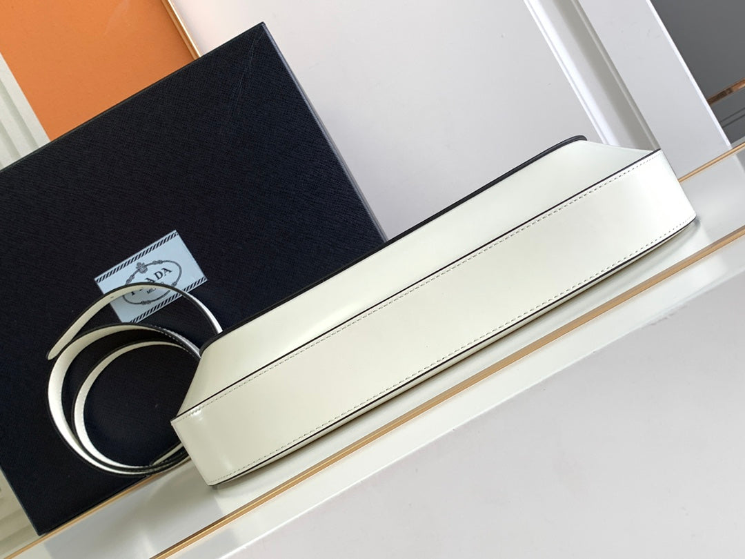 CLEO 30 WHITE BLACK BRUSHED LEATHER SHOULDER BAG mysite