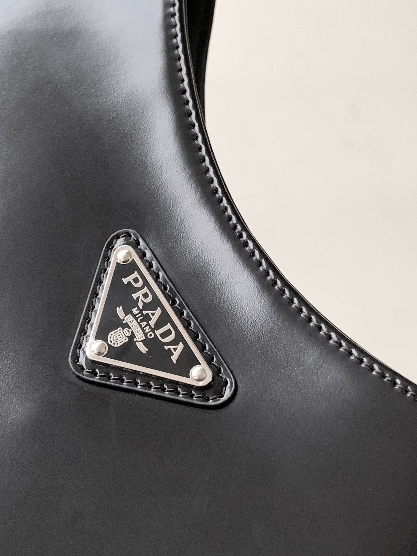 CLEO 30 BLACK BRUSHED LEATHER SHOULDER BAG mysite