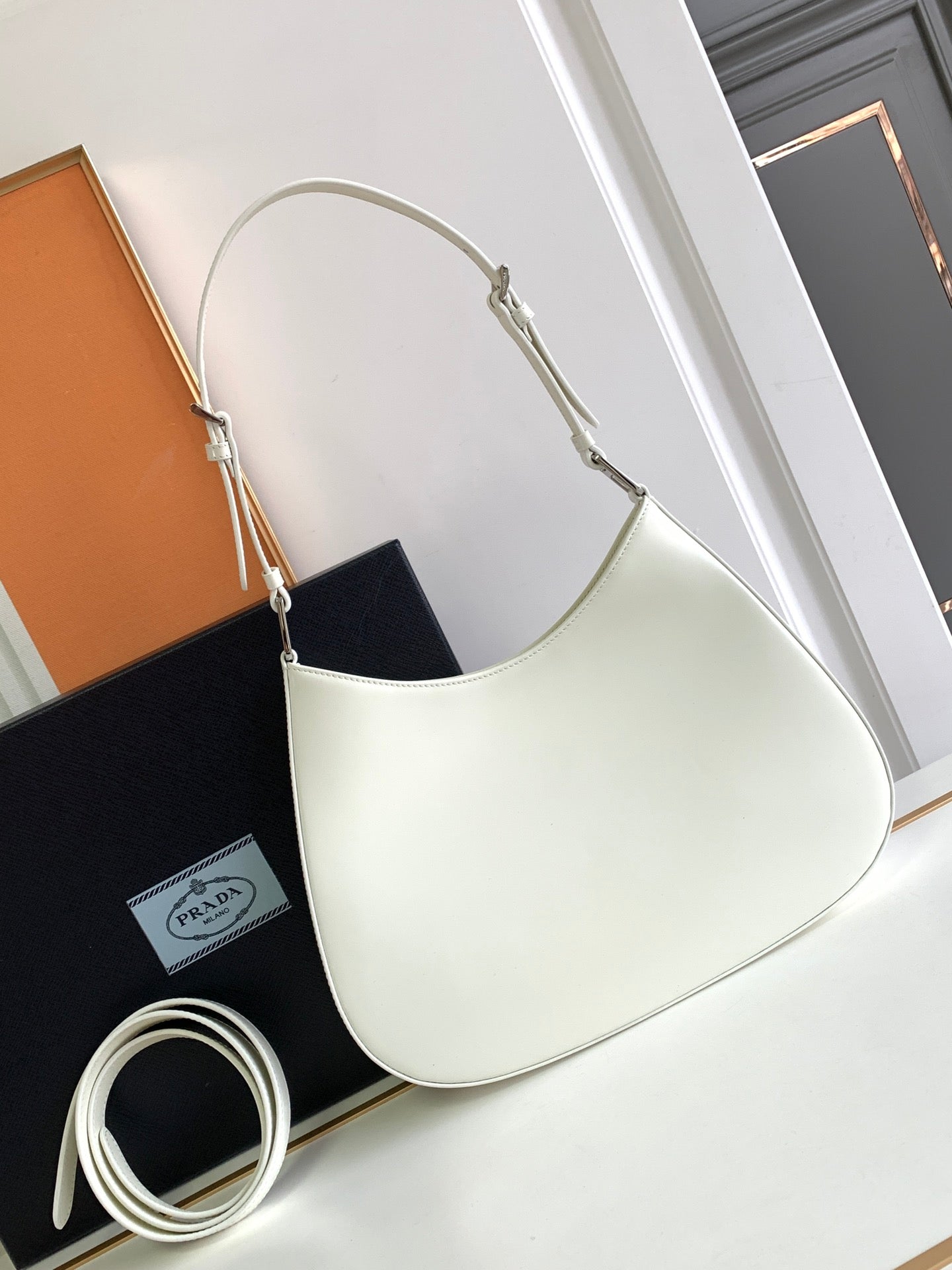 CLEO 30 WHITE BRUSHED LEATHER SHOULDER BAG mysite