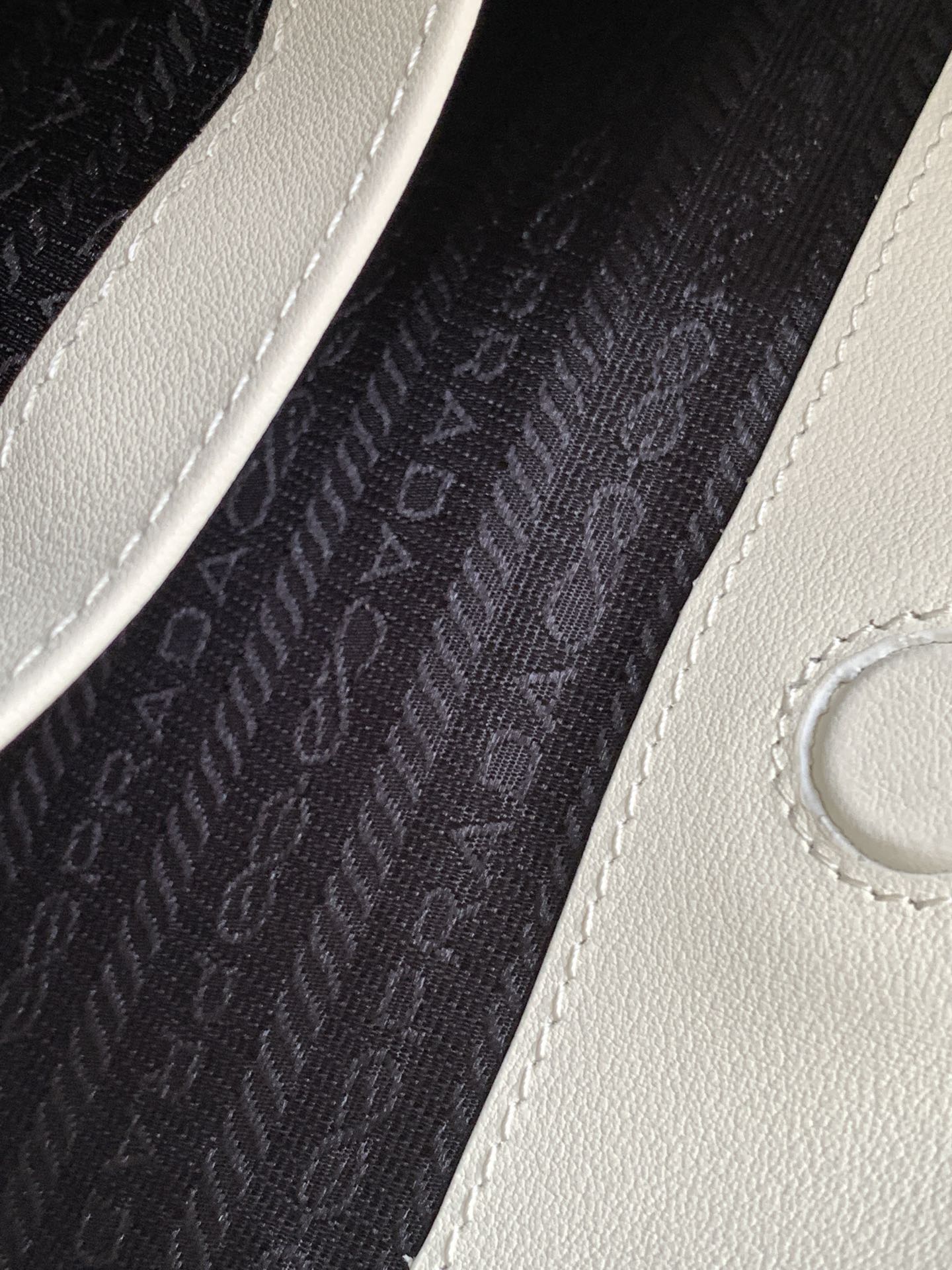 CLEO 30 WHITE BRUSHED LEATHER SHOULDER BAG mysite