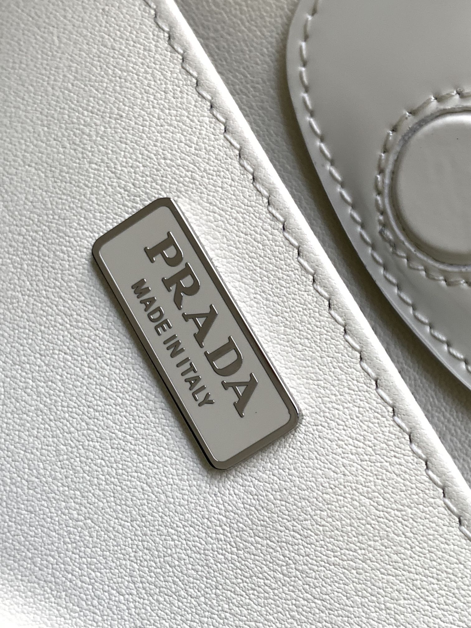 CLEO 30 WHITE BRUSHED LEATHER SHOULDER BAG mysite