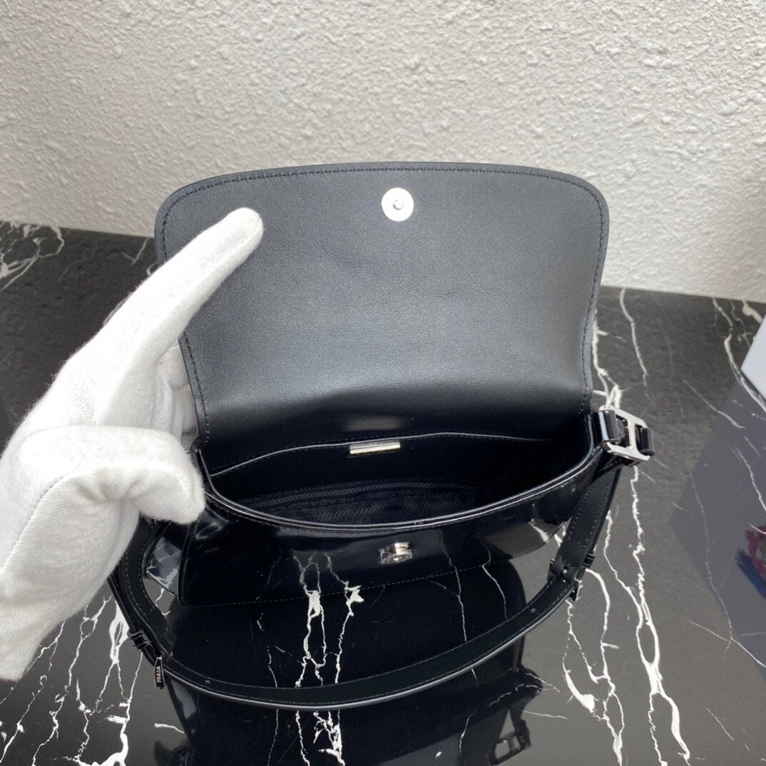 CLEO 24 BLACK BRUSHED LEATHER SHOULDER BAG mysite