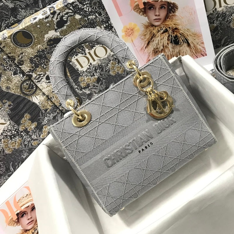 MEDIUM LADY D-LITE 24 GRAY CANNAGE EMBROIDERY mysite