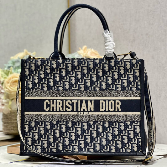 CD MEDIUM BOOK TOTE 36 BLUE OBLIQUE EMBROIDERY mysite