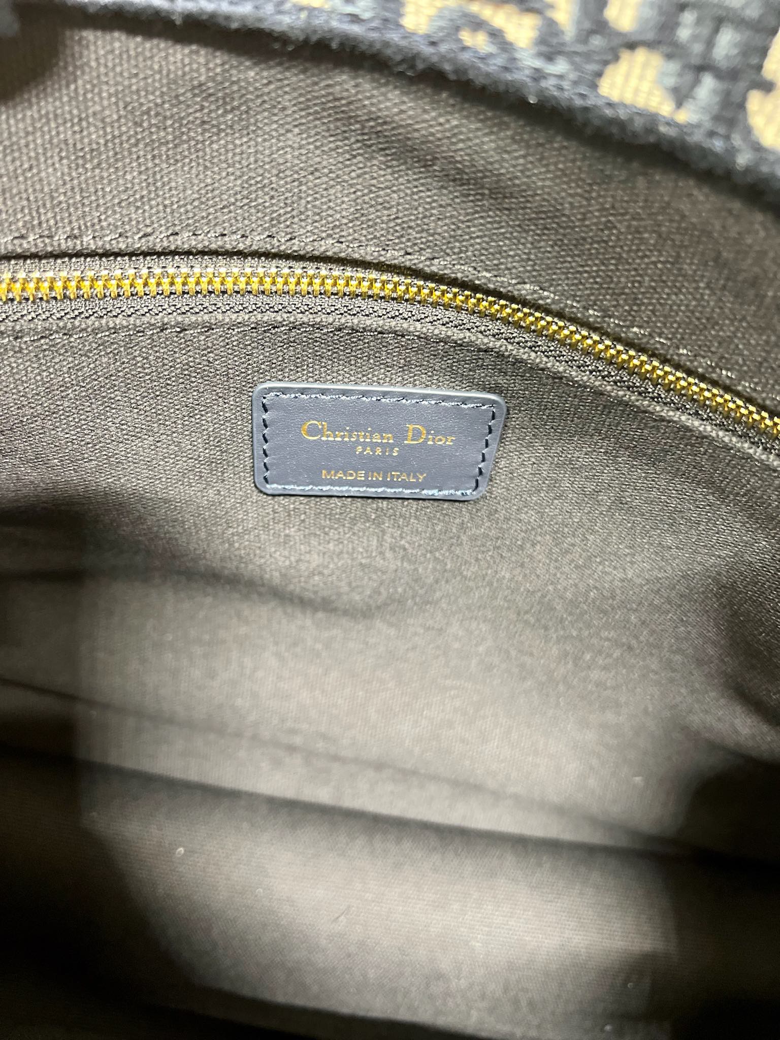 CD MEDIUM BOOK TOTE 36 BLUE OBLIQUE EMBROIDERY mysite