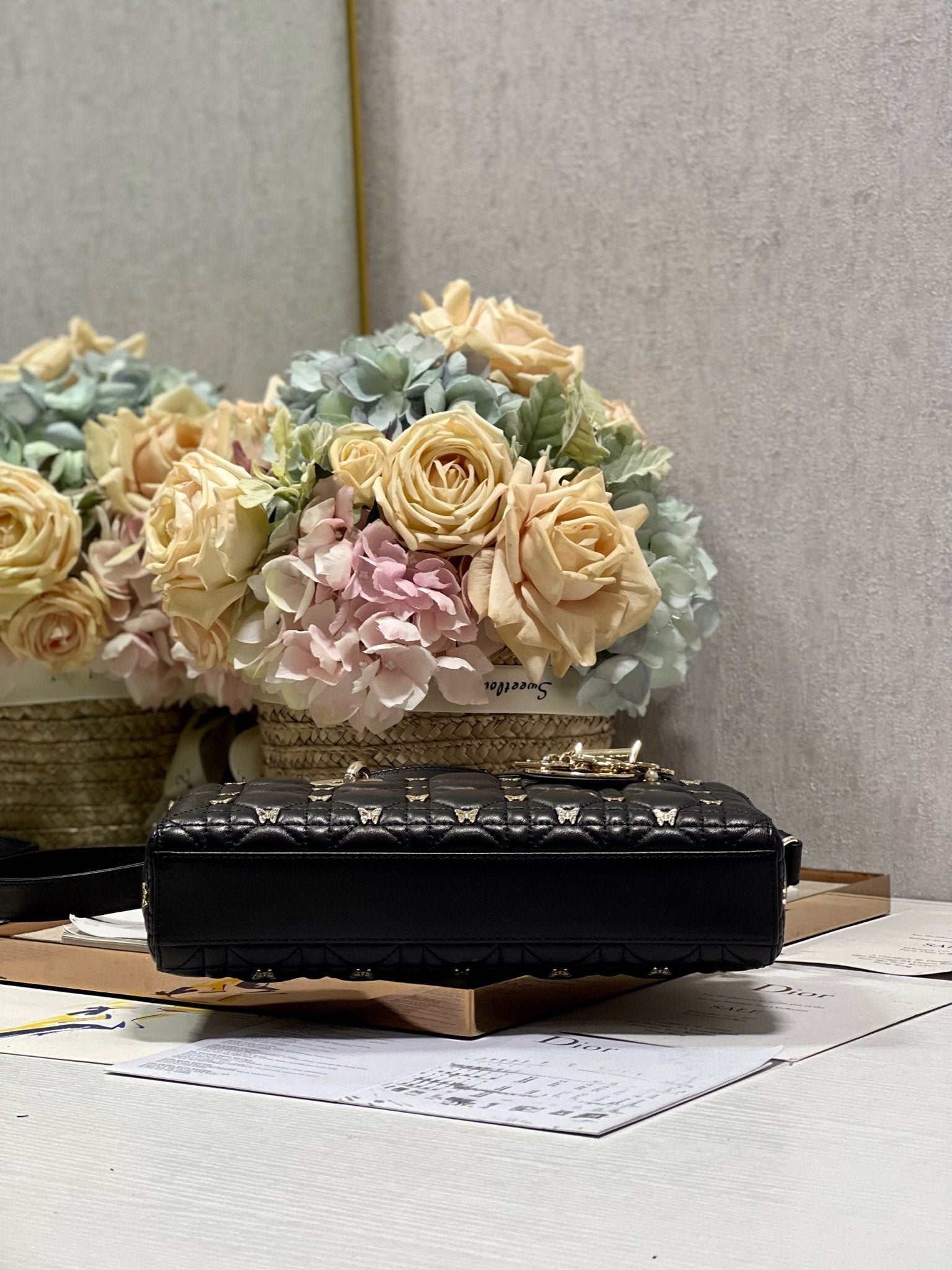 MEDIUM LADY D-JOY 26 BUTTERFLY STUD BLACK LAMBSKIN mysite