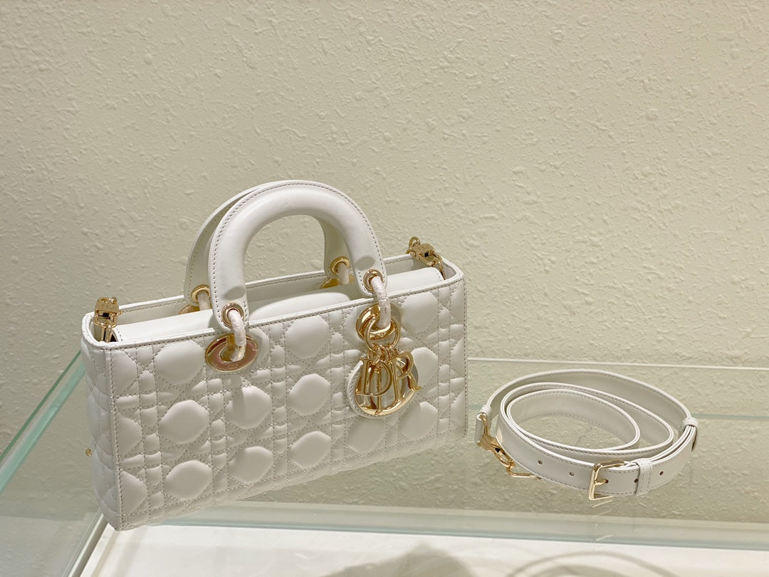 MEDIUM LADY D-JOY 26 WHITE LAMBSKIN mysite