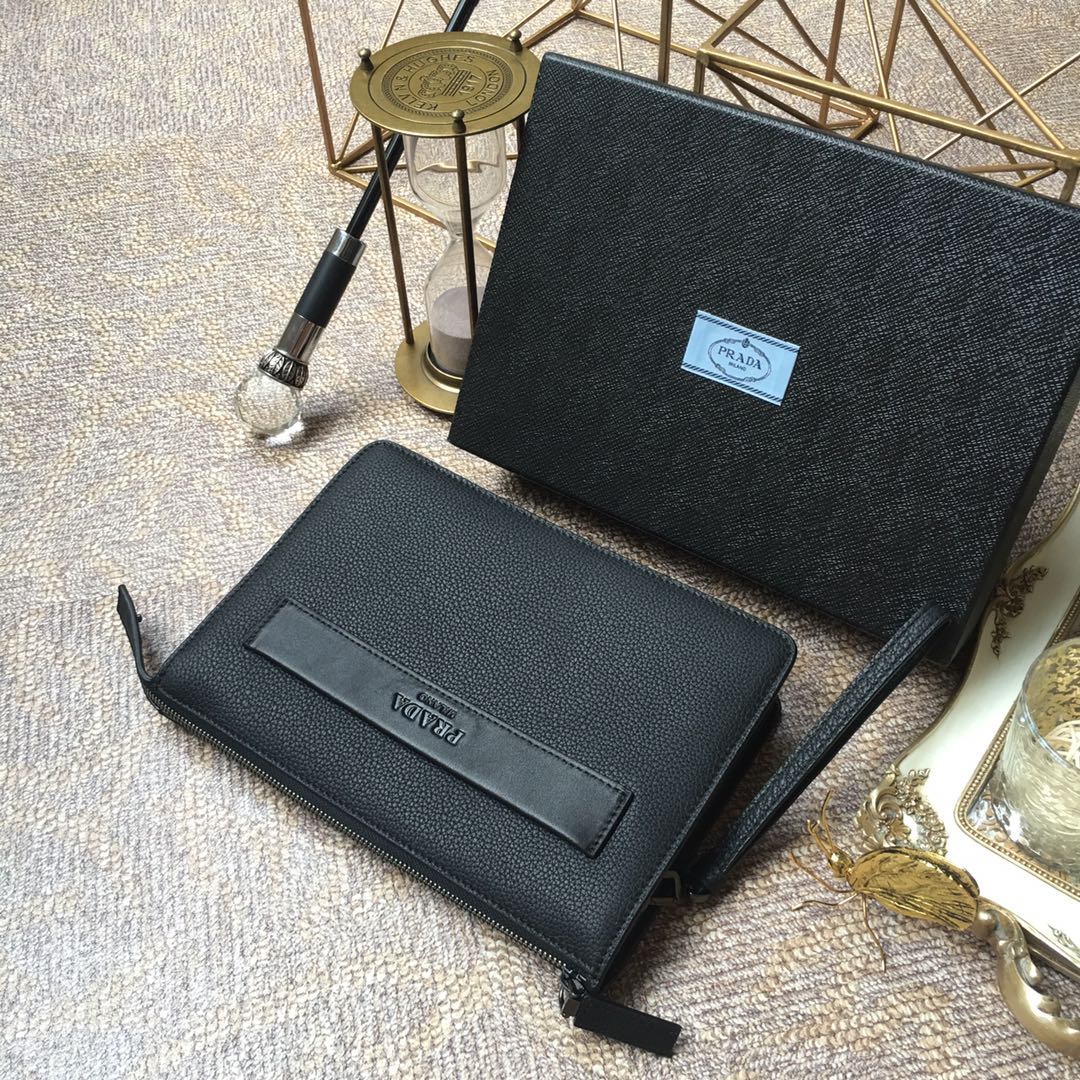 CLUTCH 26 IN BLACK DEERSKIN EMBOSSED LOGO mysite