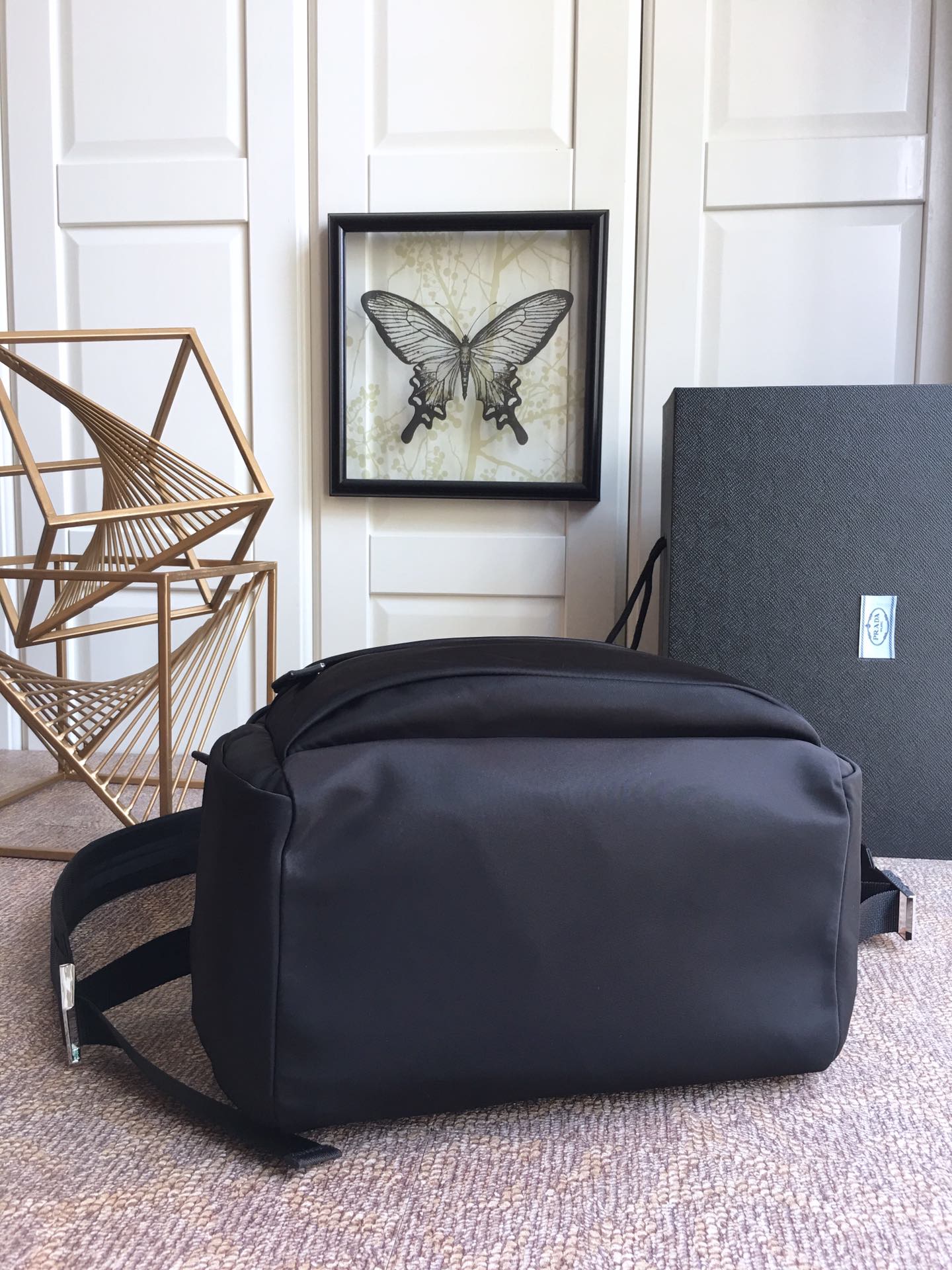 TRIANGLE LOGO BACKPACK 40 IN BLACK RE-NYLON mysite