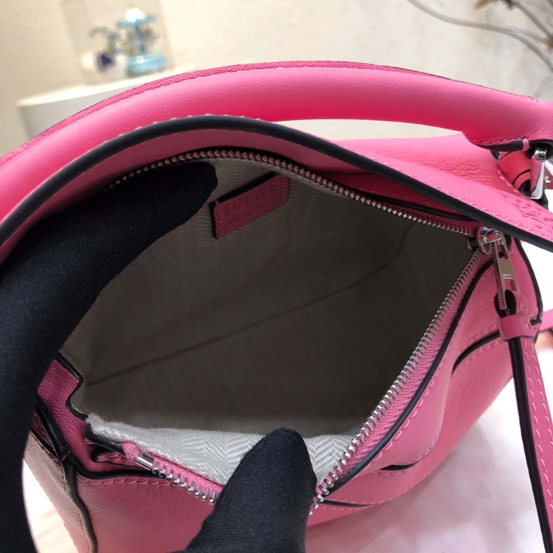 LOE MINI 18 PUZZLE BAG IN DEEP PINK CALFSKIN mysite