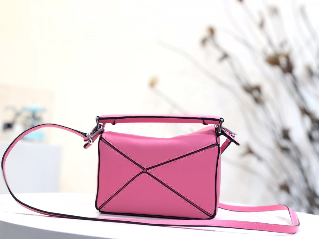 LOE MINI 18 PUZZLE BAG IN DEEP PINK CALFSKIN mysite