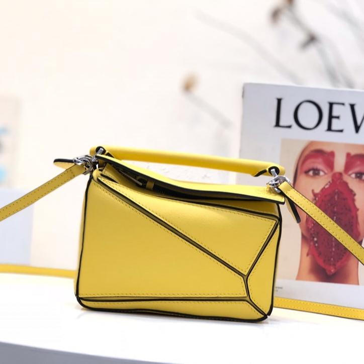 LOE MINI 18 PUZZLE BAG IN YELLOW CALFSKIN mysite