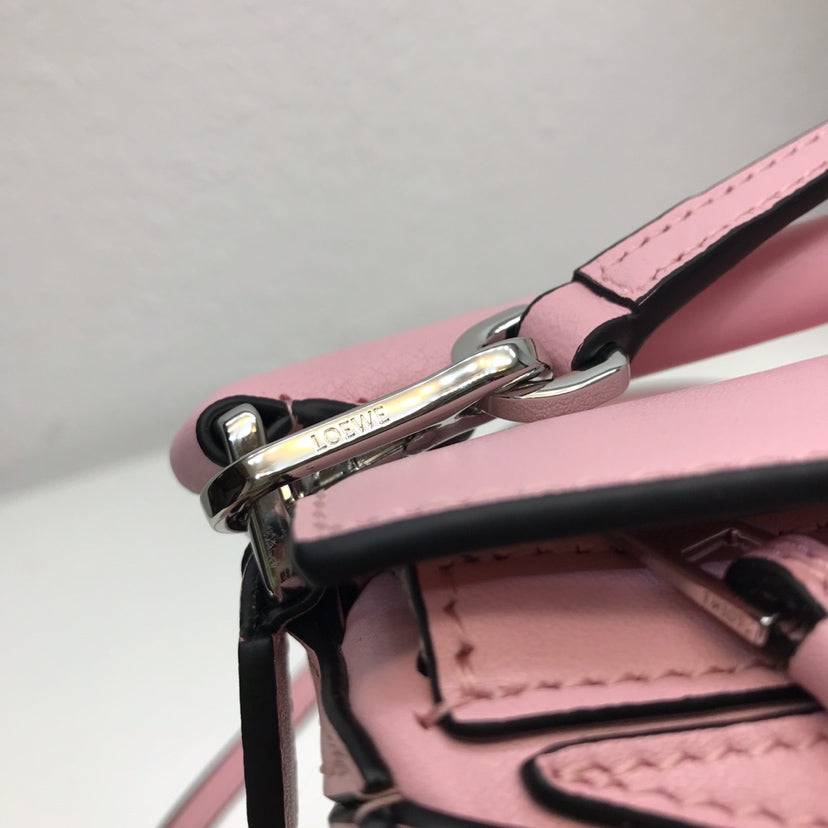 LOE MINI 18 PUZZLE BAG IN BRIGHT PINK CALFSKIN mysite
