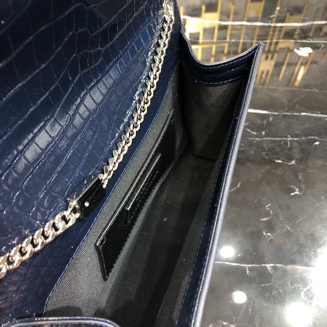 KATE TASSEL 24 IN NAVY BLUE CROCODILE PATTERN CALFSKIN SILVER HARDWARE mysite