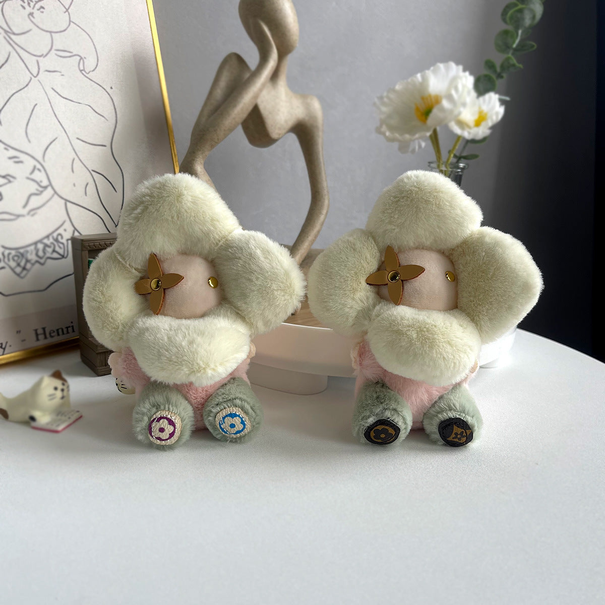 Cute Sunflower Plush Keychain – Vivian Doll Bag Charm for Women, Car & Backpack Decoration mysite
