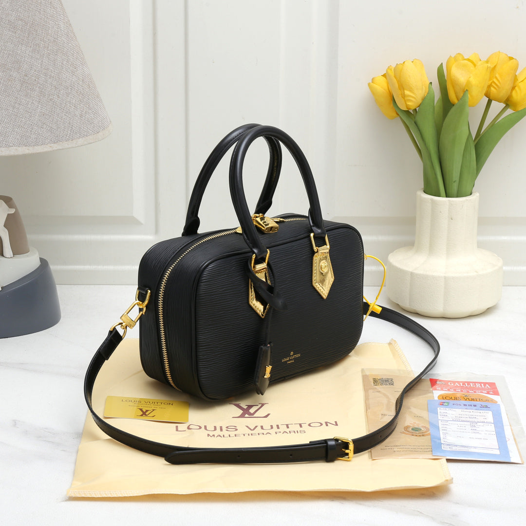 Louis Vuitton LV Trend Tote Bag Black 26x10x16cm mysite