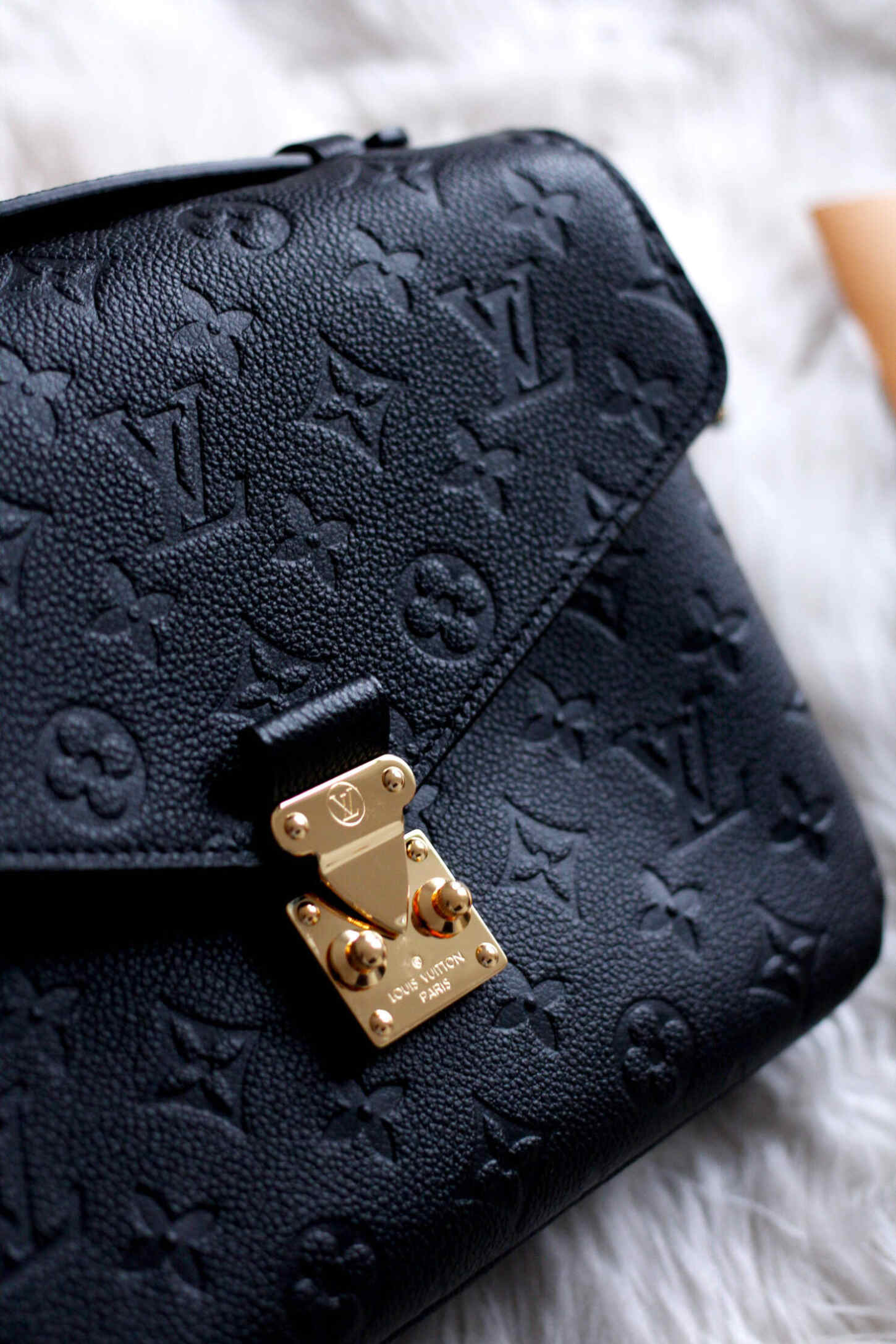 Louis Vuitton Pochette Metis Bag mysite